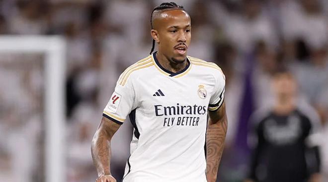 他在定位球 他在定位球