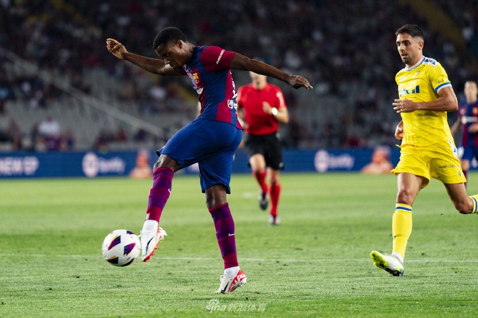 将于8月隆 将于8月隆